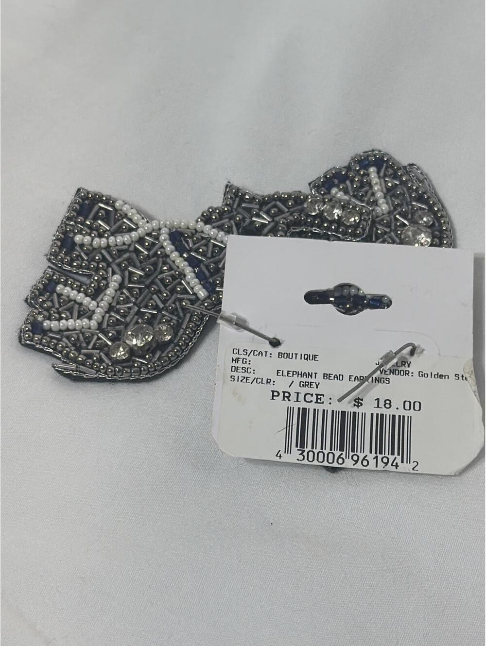 Icon Collection Earings - Picture 3 of 3